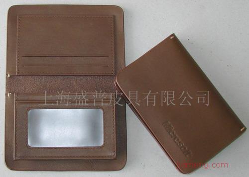 盛普皮具 以視覺美學(xué)塑造品牌形象，從產(chǎn)品到店鋪的全方位匠心呈現(xiàn)